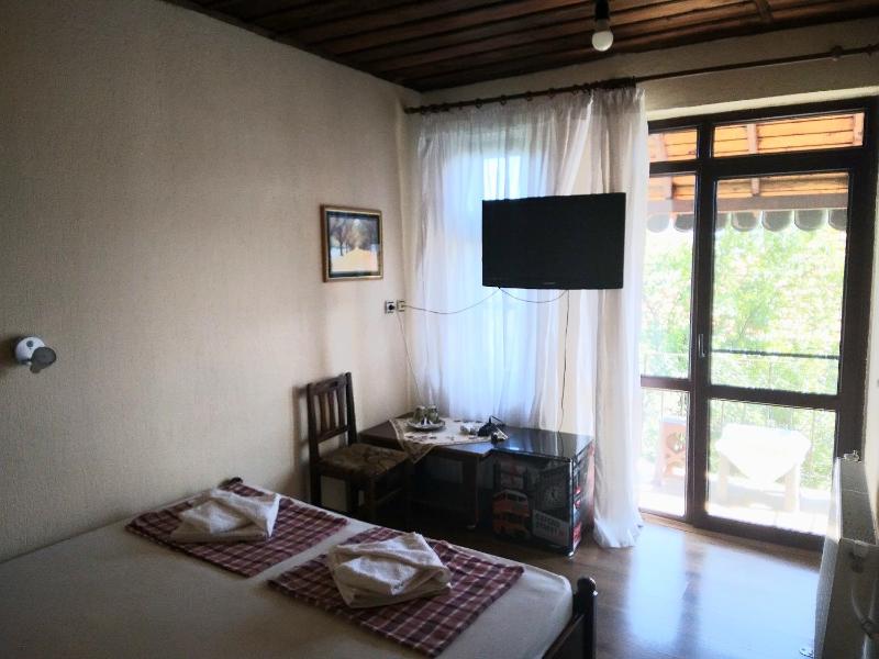 Double Room with Balcony image 1