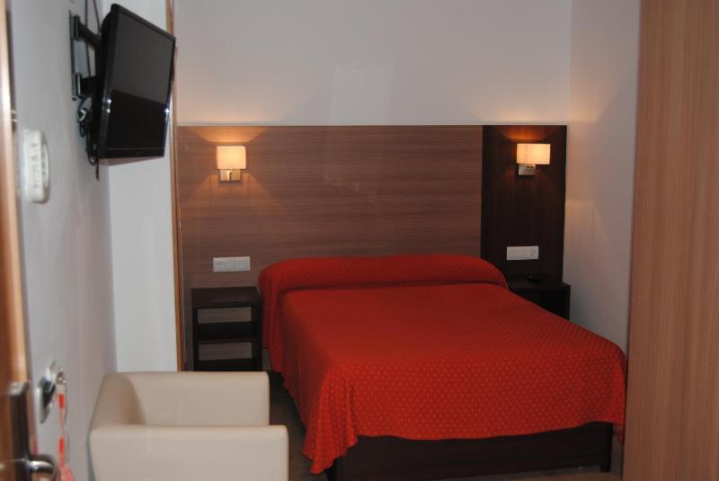 Interior Double Room image 1
