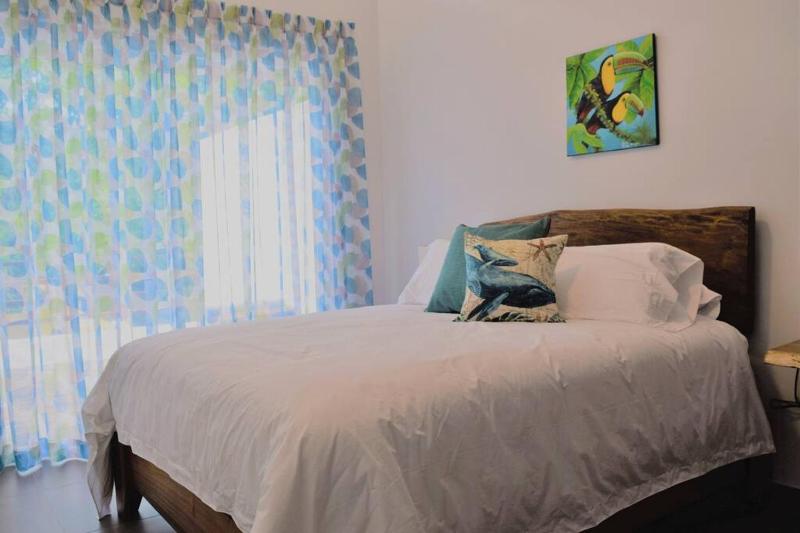 Amazing! 4 bdrm beach house Ciudad del Mar Jaco - image 6