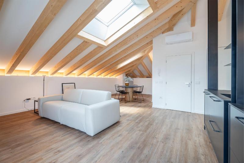 Suite with Lake View image 3