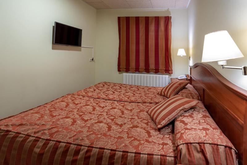 Triple Room image 2