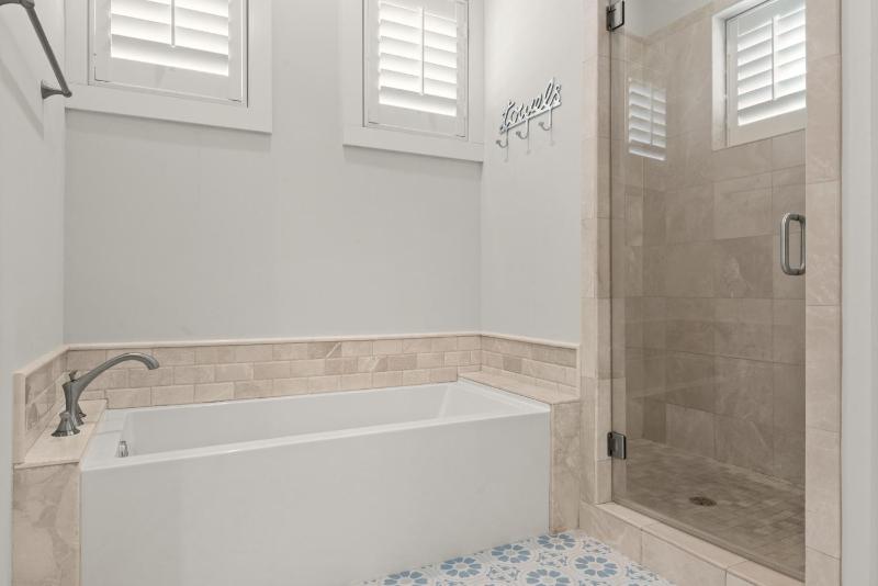 Carefree Cottage - 46 E Seacrest Blvd - image 18