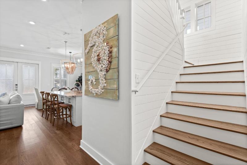 Carefree Cottage - 46 E Seacrest Blvd - image 4