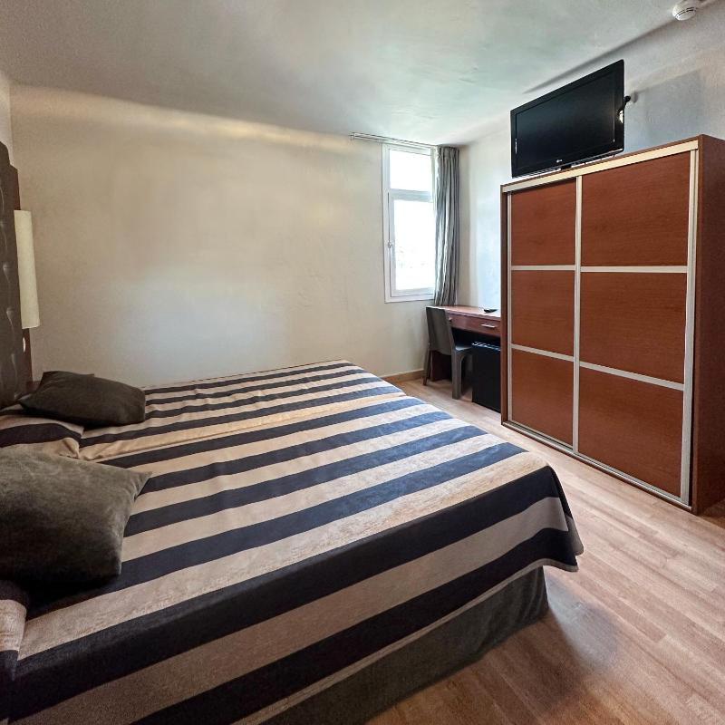 Small Double Room with no Terrace image 4
