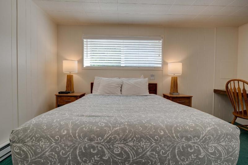 Ester Lee Oceanview Inn - image 38