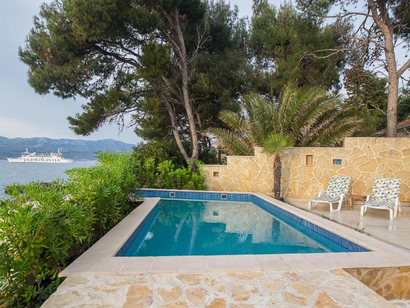 Two-Bedroom Villa with Balcony image 2