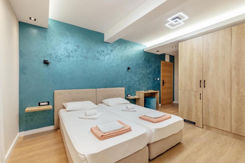 Superior Double Room image 4