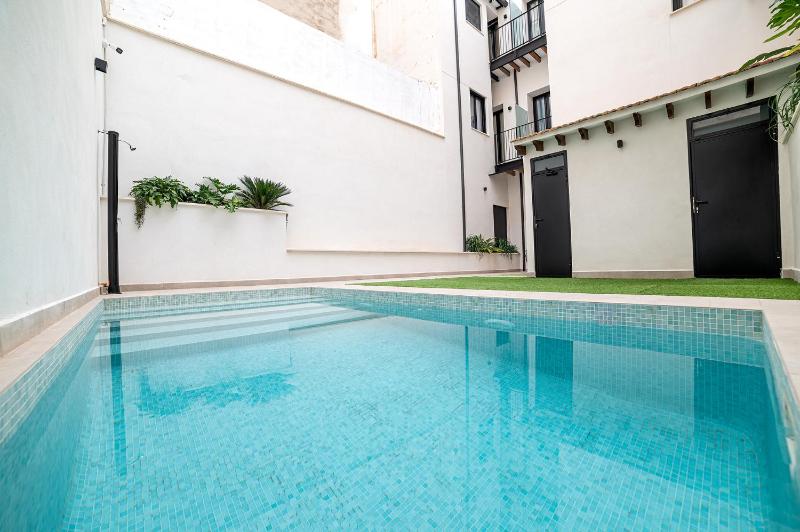 Apartamentos Loliqui centro Alicante - image 18