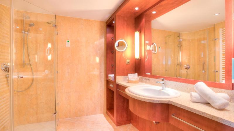 Suite image 4
