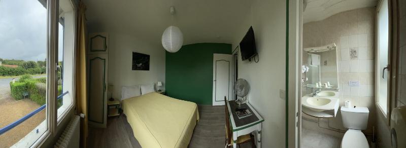 Family Room image 1