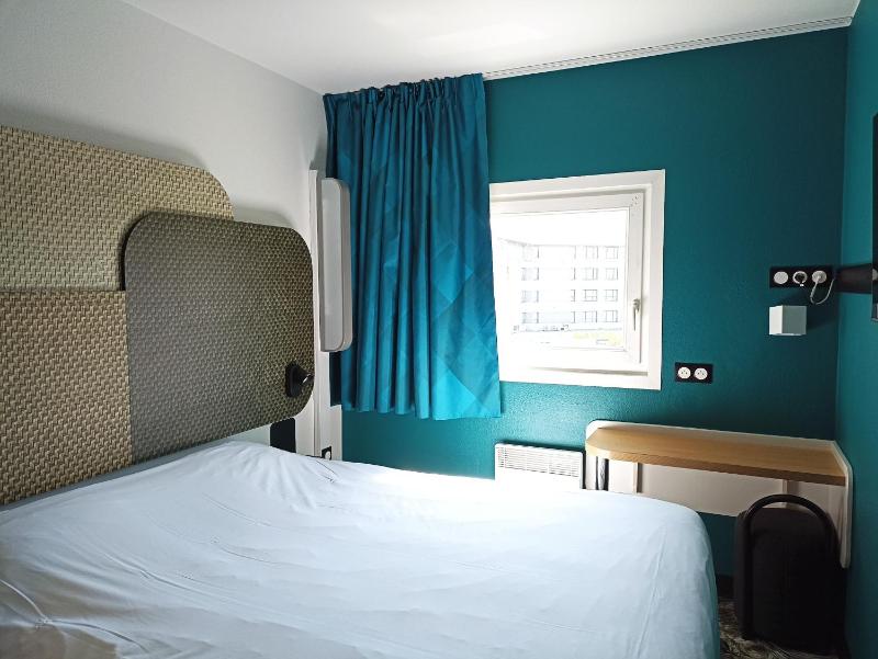 Double Room image 4