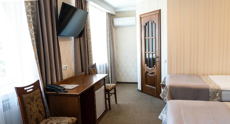 Superior Double Room image 4
