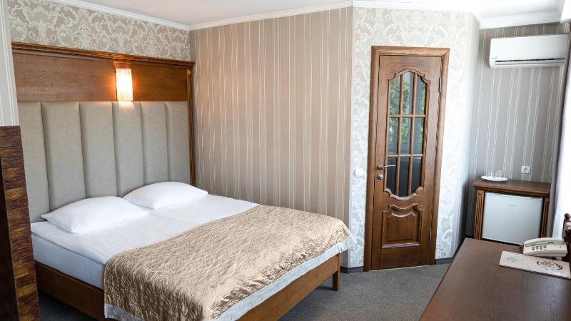 Superior Double Room image 2