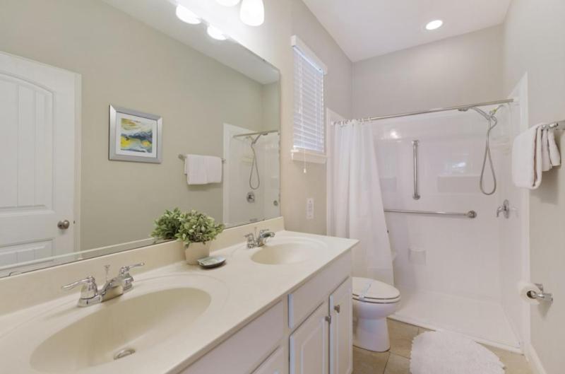 Davenport Villa - Stay10 - Parking - Pool - HotTub - image 27