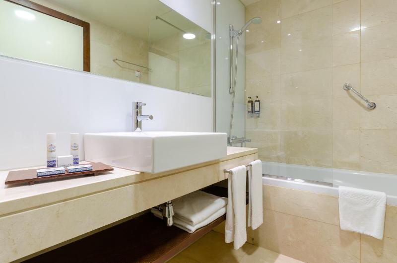 Junior Suite image 2