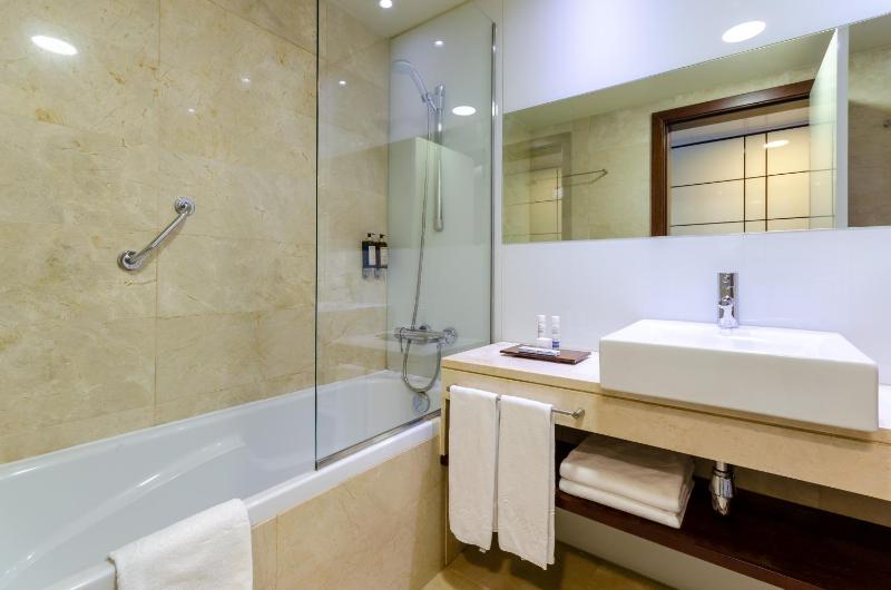 Junior Suite image 3