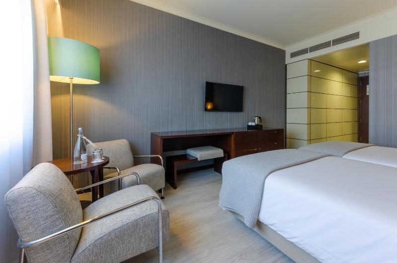 Double or Twin Room with Extra Bed (2 Adults + 1 Child) image 4