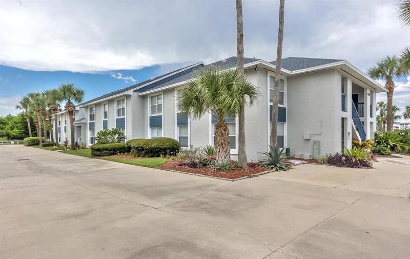 Kiawah Bay 103 Gorgeous Condo In A Riverfront Community With Steps To The Ocean! - image 13