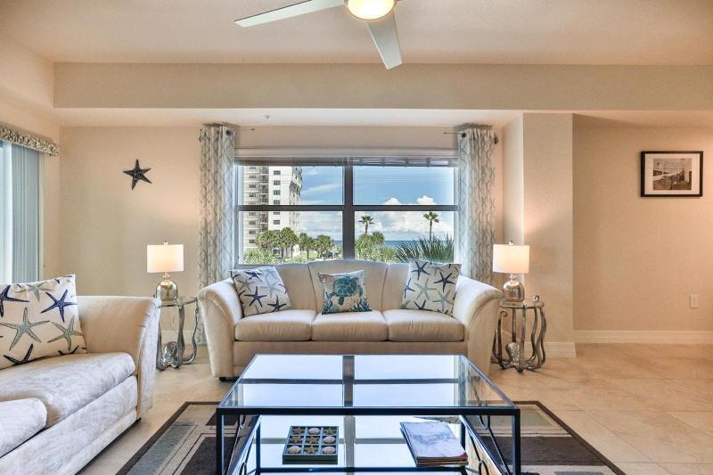 Immaculate Oceanview Oceanwalk 32 Condo! 19-307 - image 13