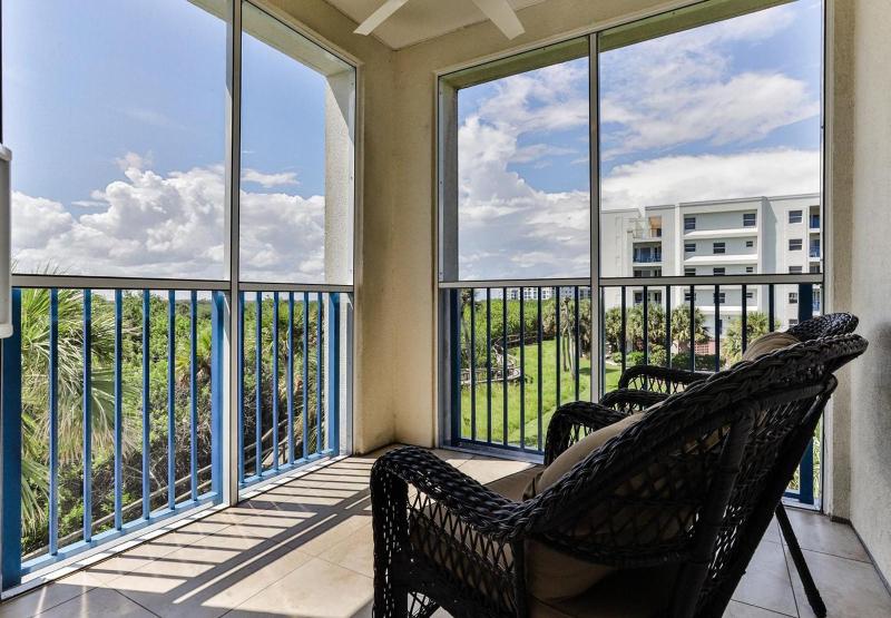 Immaculate Oceanview Oceanwalk 32 Condo! 19-307 - image 16