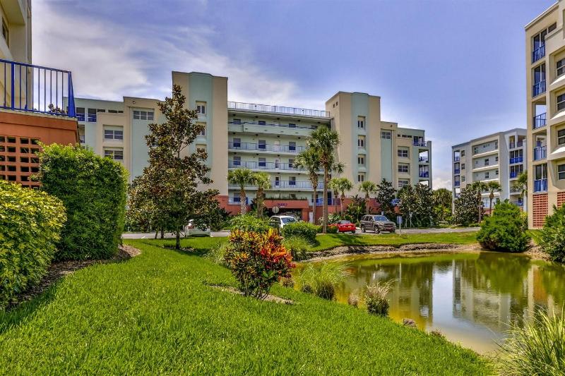 Immaculate Oceanview Oceanwalk 32 Condo! 19-307 - image 21