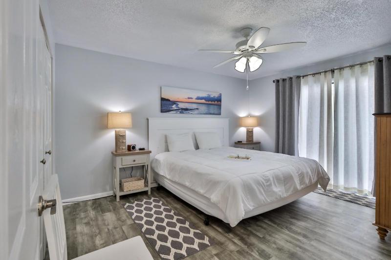 Coastal Waters 214 2Nd Floor 1 Bedroom Ocean View Condo - image 18