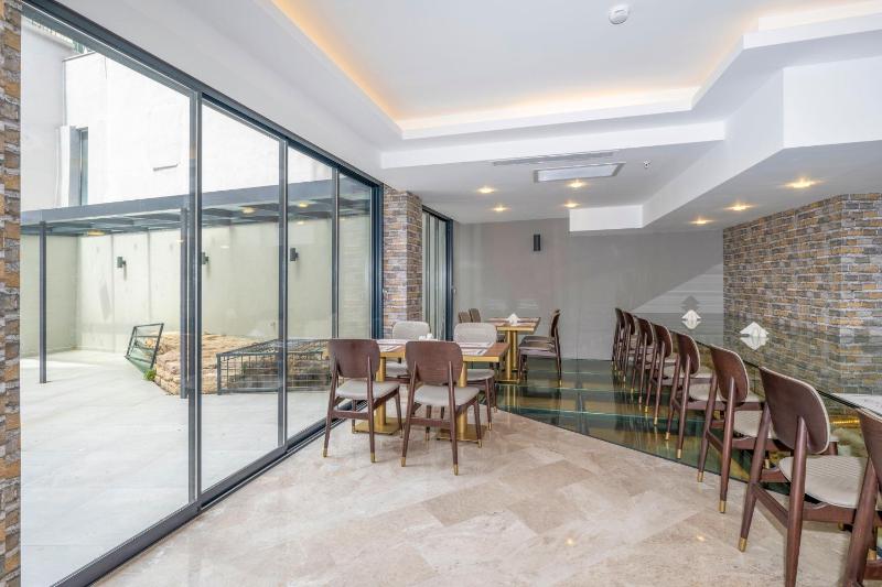 Hotel Ravi - image 11