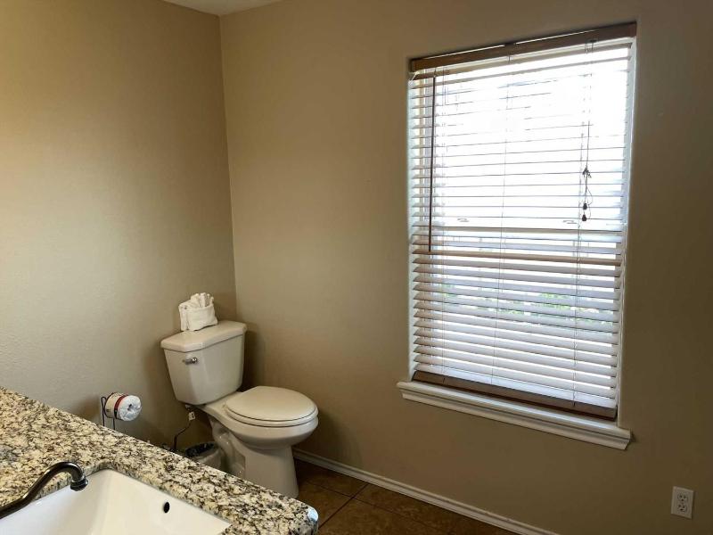 126 E Pike home - image 15