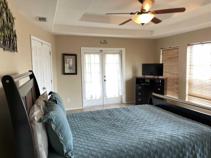 126 E Pike home - image 6