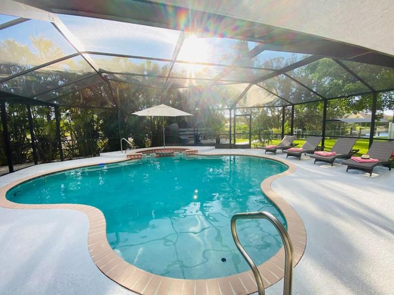 Casa de Emma - a 3-bed gulf access vacation home - image 1