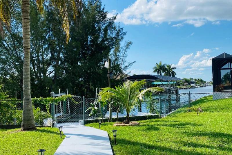 Casa de Emma - a 3-bed gulf access vacation home - image 11