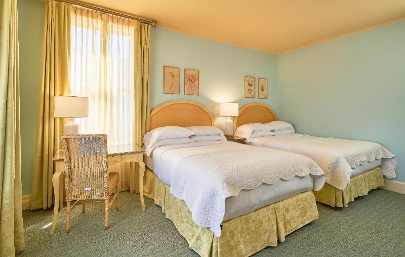 Double Room with Two Double Beds image 3