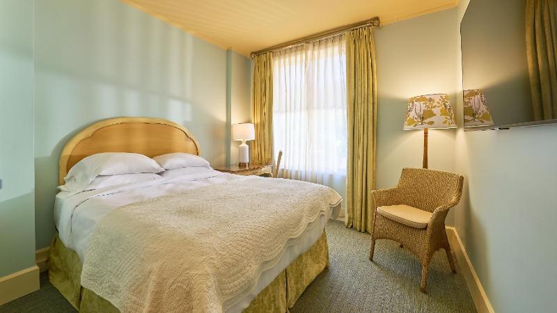 Economy Double Room image 1