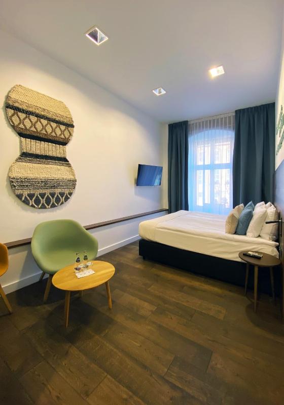 Double or Twin Room image 3