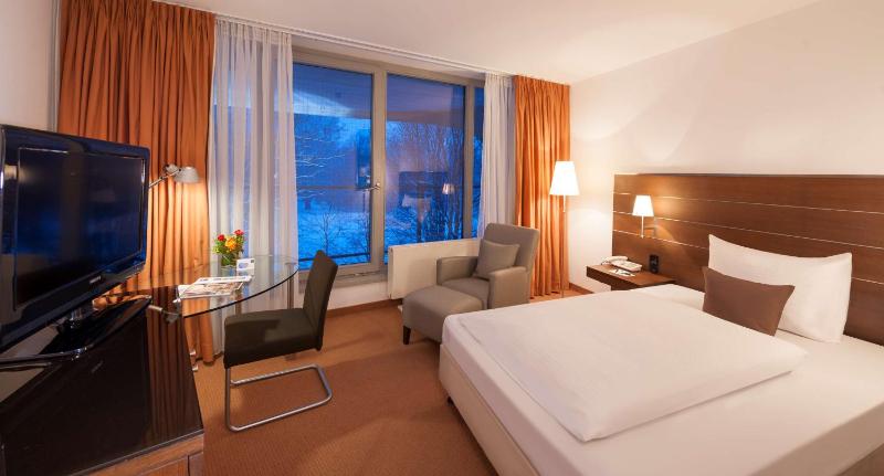 Standard Single Room image 3