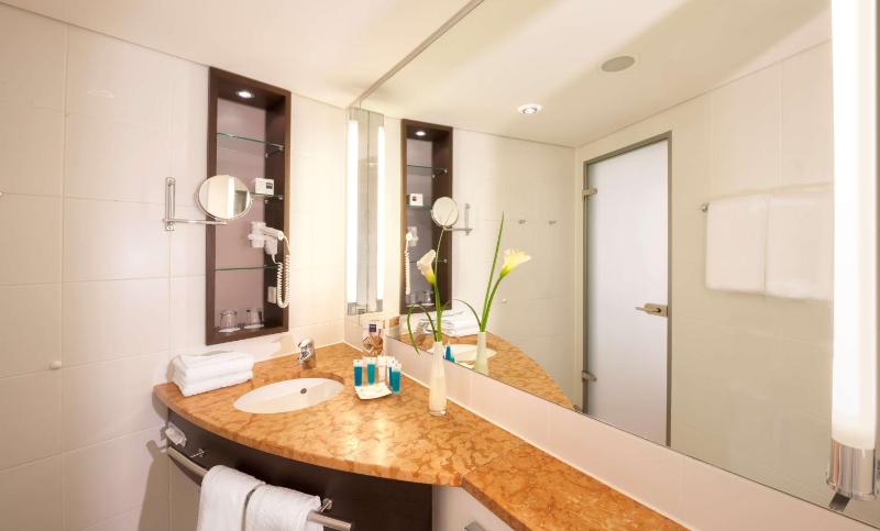 Standard Single Room image 4