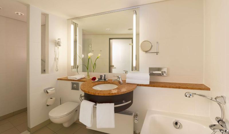 Standard Double Room image 1