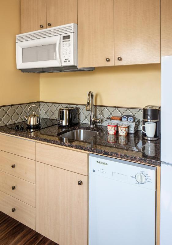 Park Lane Suites & Inn - image 32