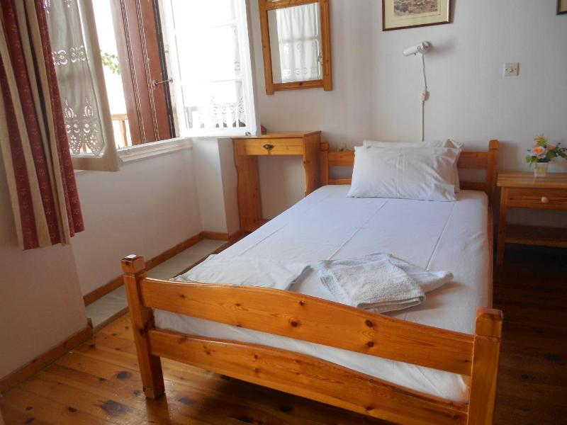 Aggela Guesthouse - image 13