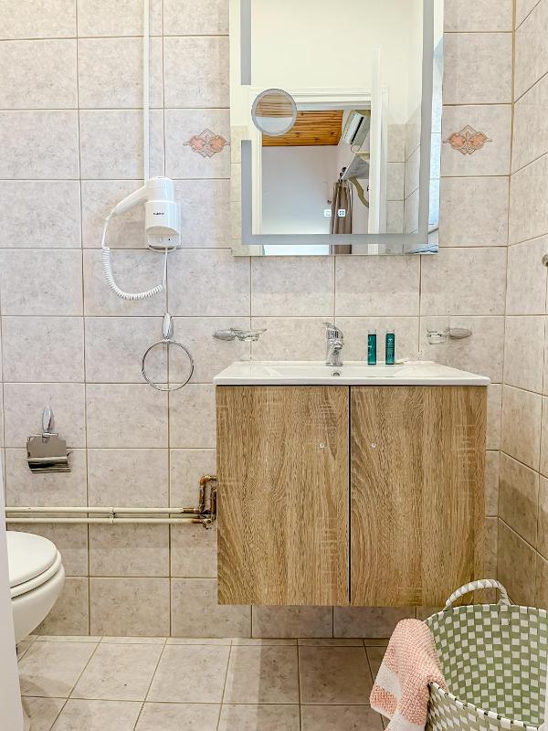 Apartment with Sea View image 3