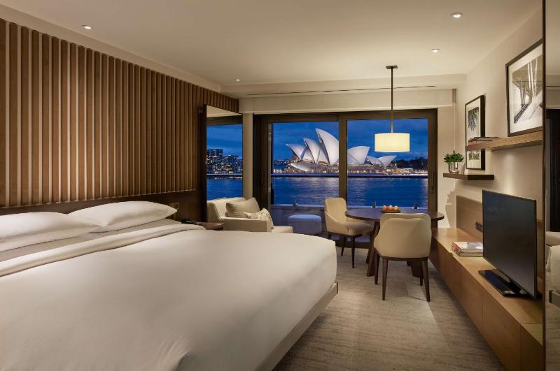 1 King Bed with Opera View image 1