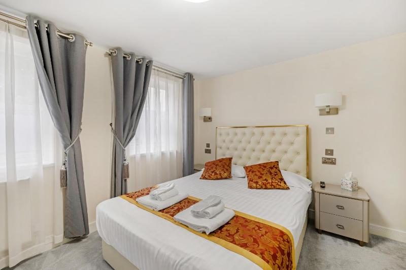 Deluxe Double Room image 1