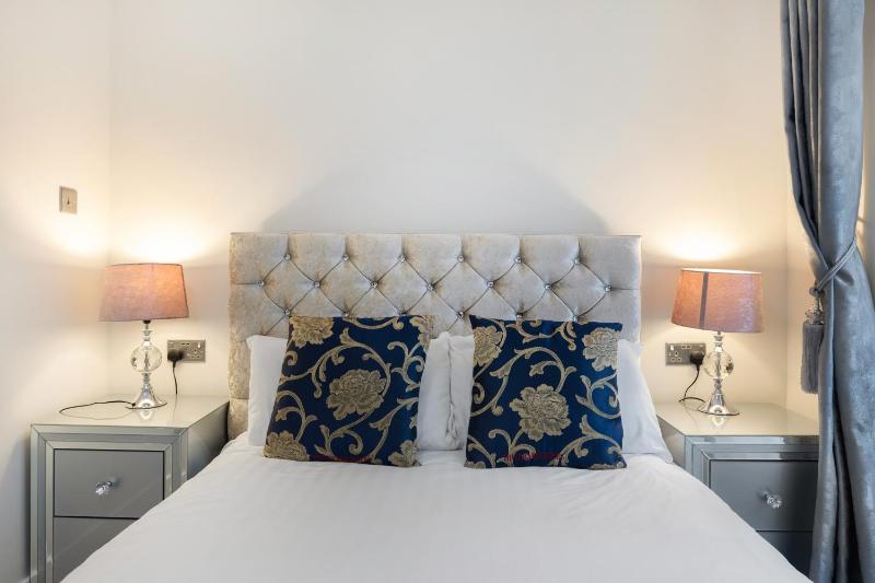 Deluxe Double Room image 4