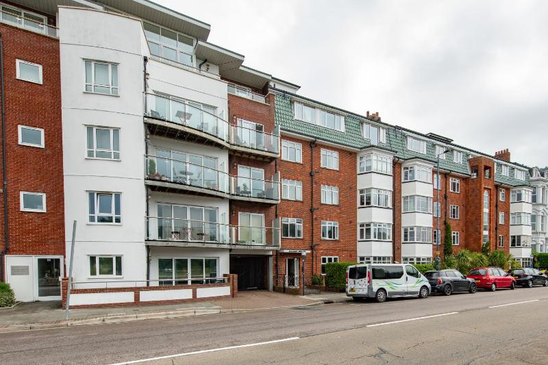 Solent Court - image 1