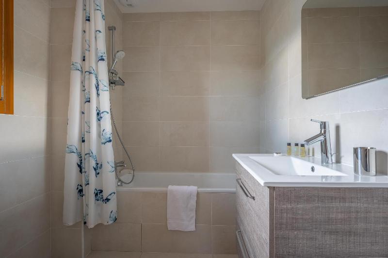 3-bedroom Duplex Apartment Ski in-out - image 11