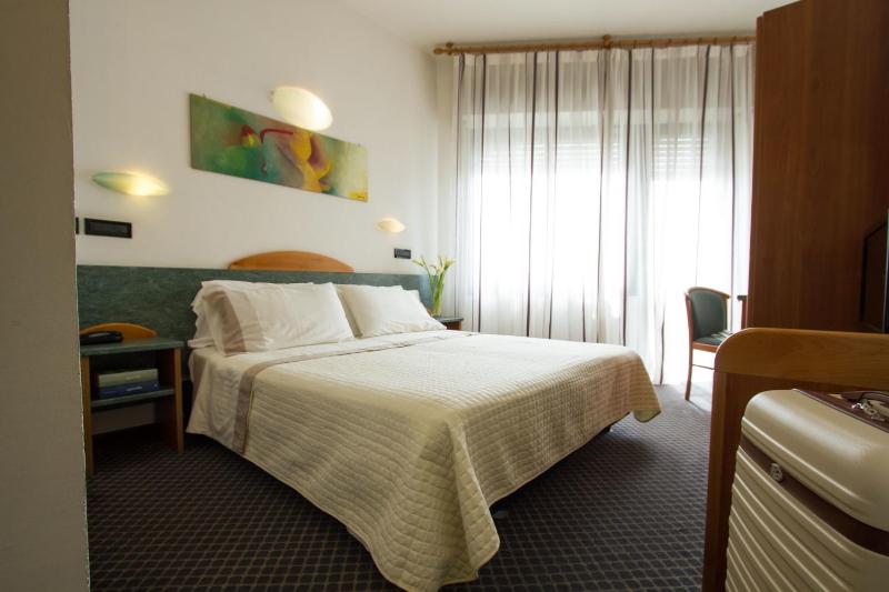 Double or Twin Room image 1