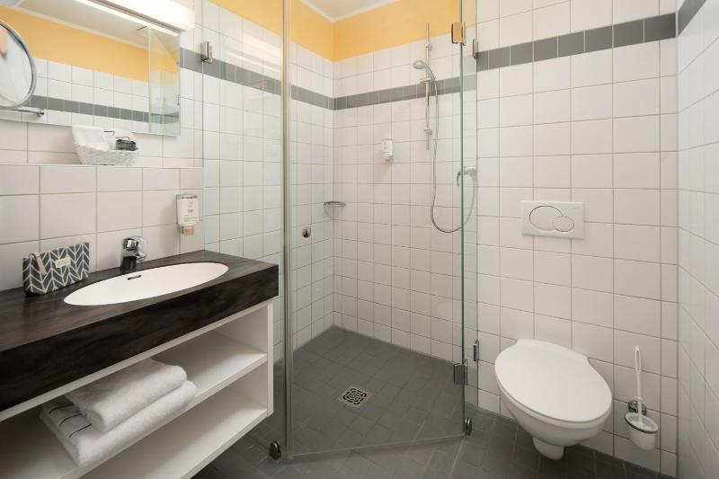 Single Room with Balcony image 2