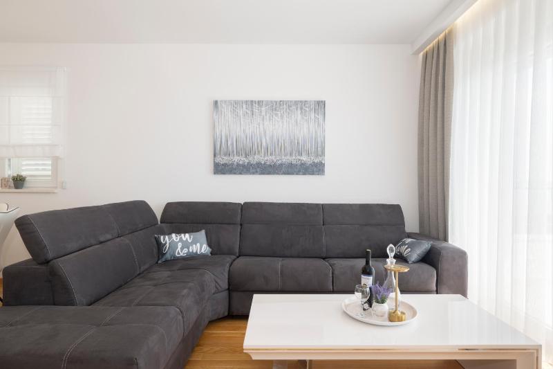 LuSi Apartman Makarska - image 36