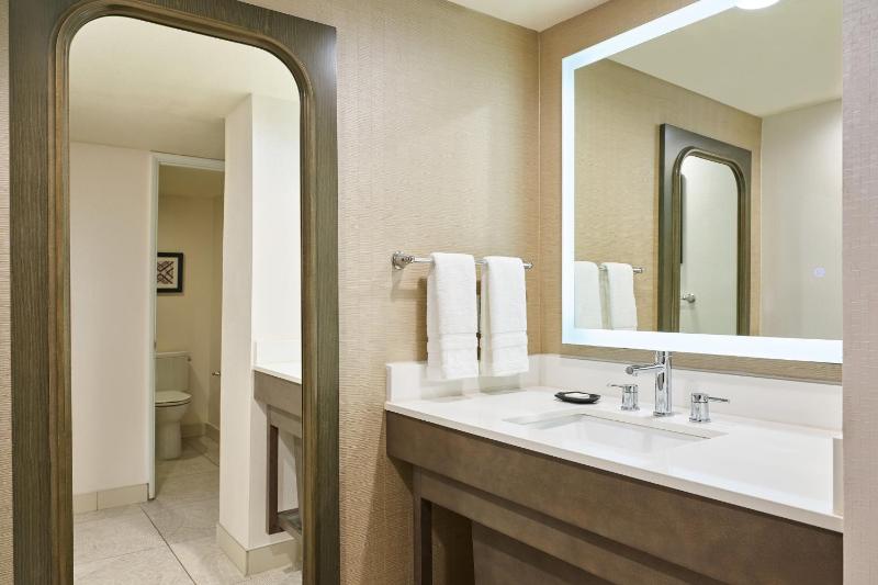 Sheraton Tucson Hotel & Suites - image 41