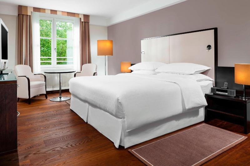 Club Room with Etage7 Access image 3